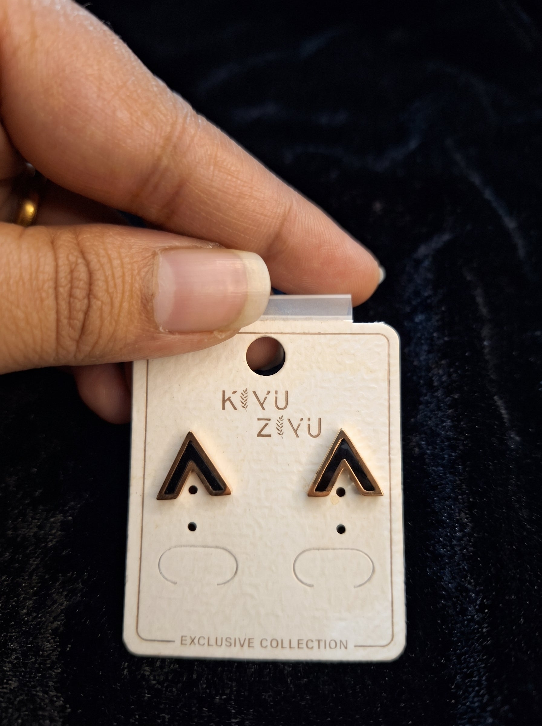 Anti tarnish earring 162