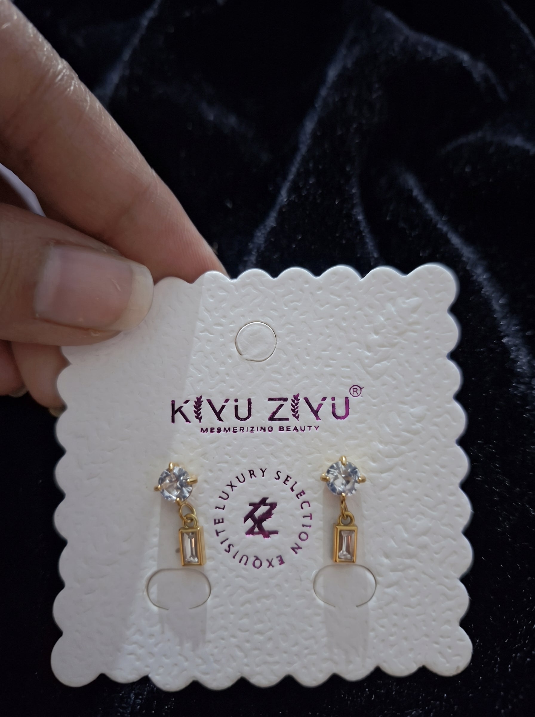 Anti tarnish earring 142