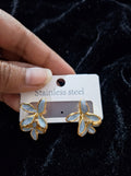 Anti tarnish earring 132
