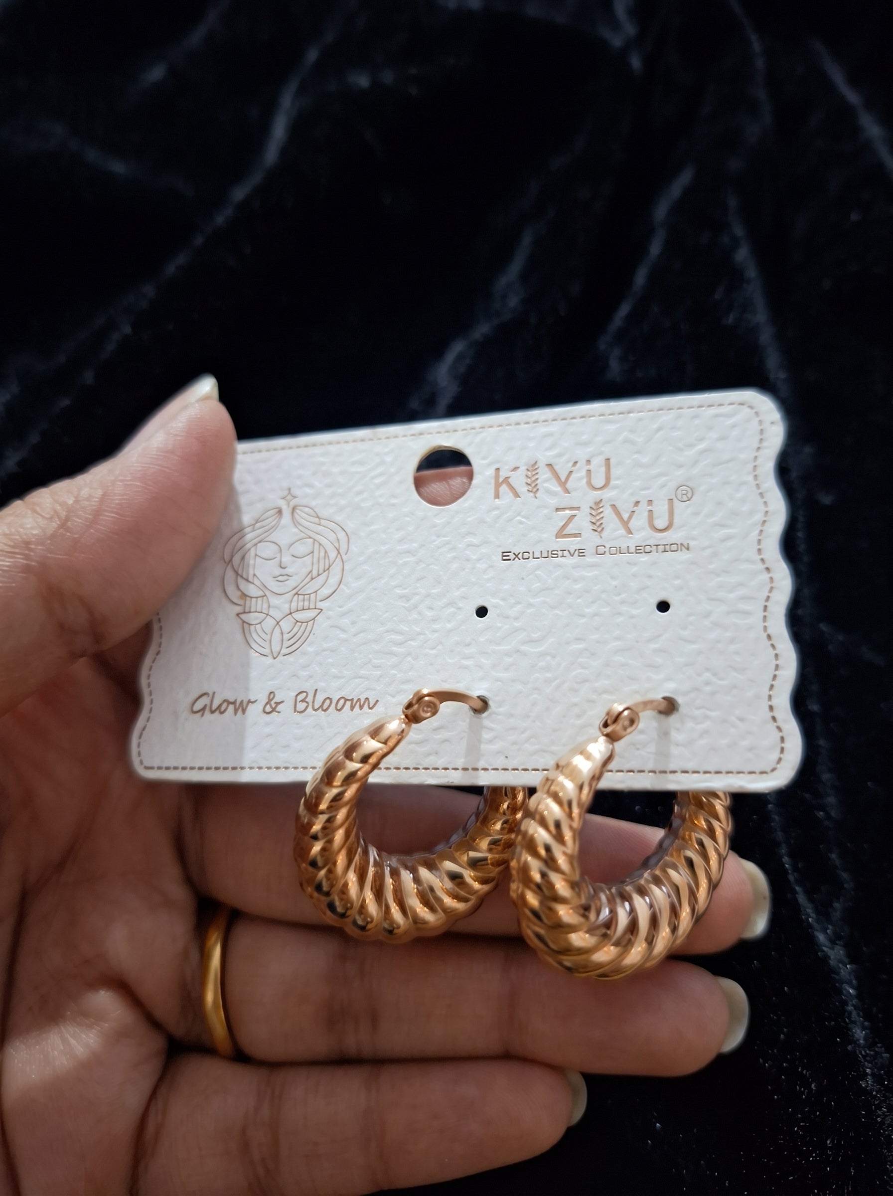 Anti tarnish earring 130