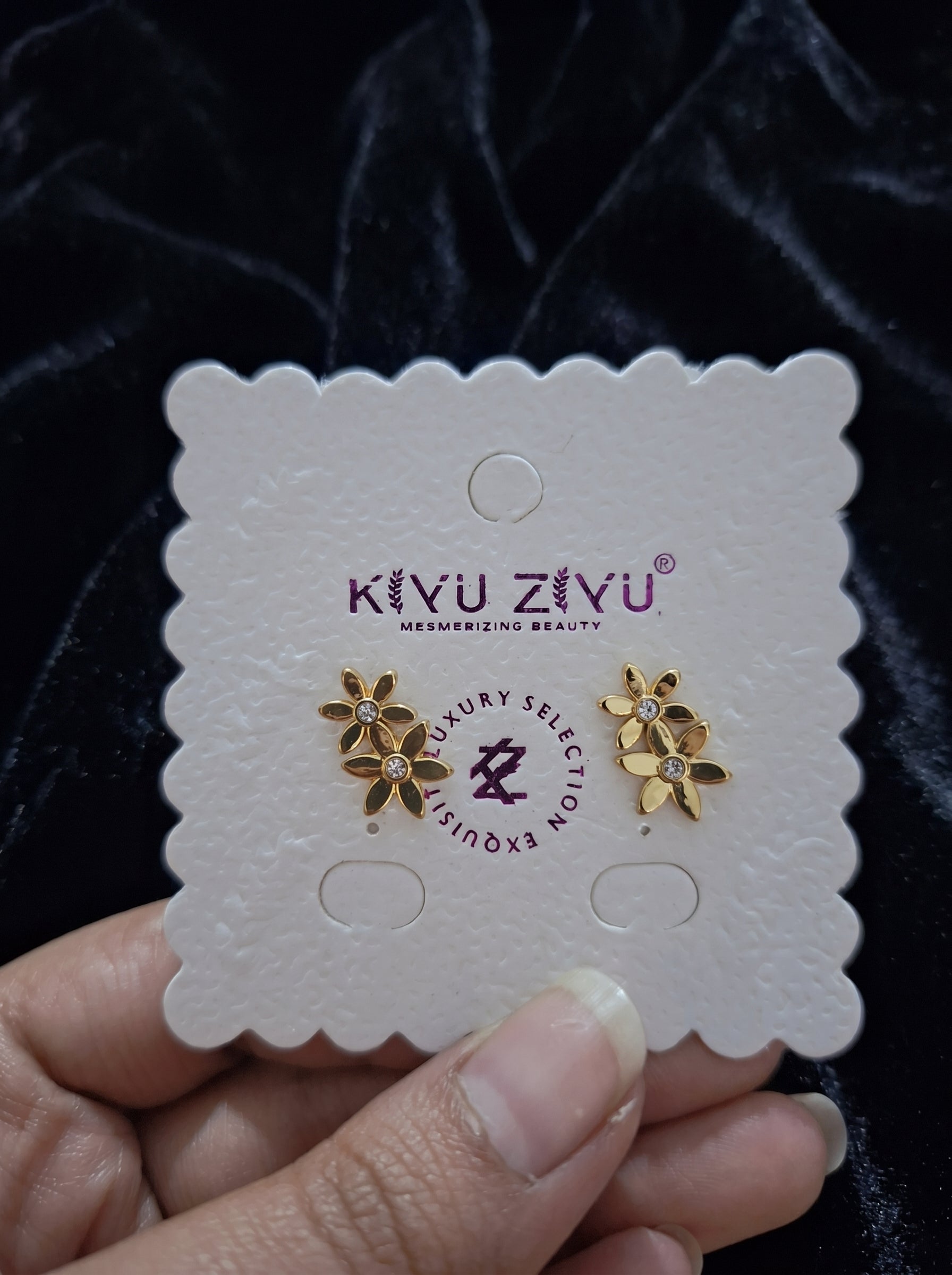 Anti tarnish earring 116