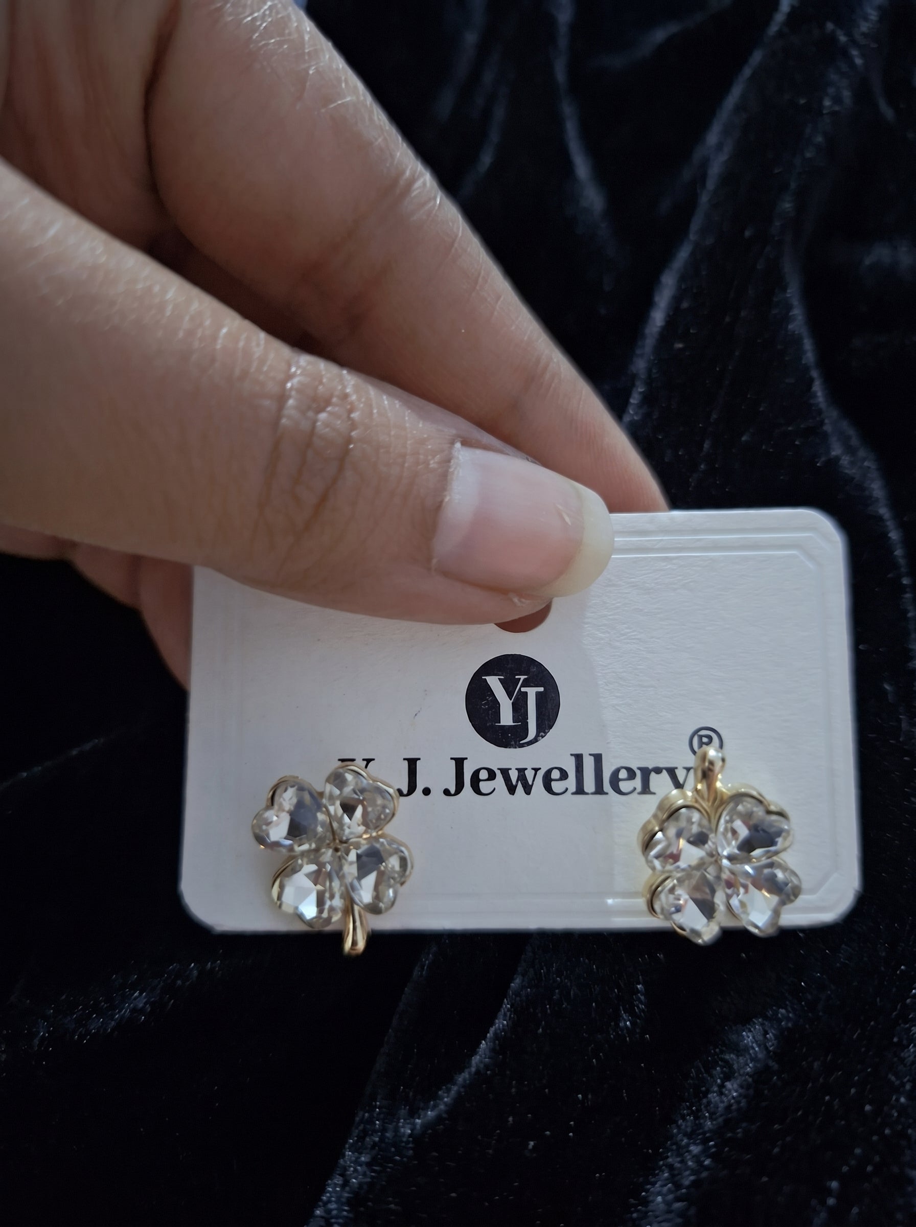 Anti tarnish earring 112