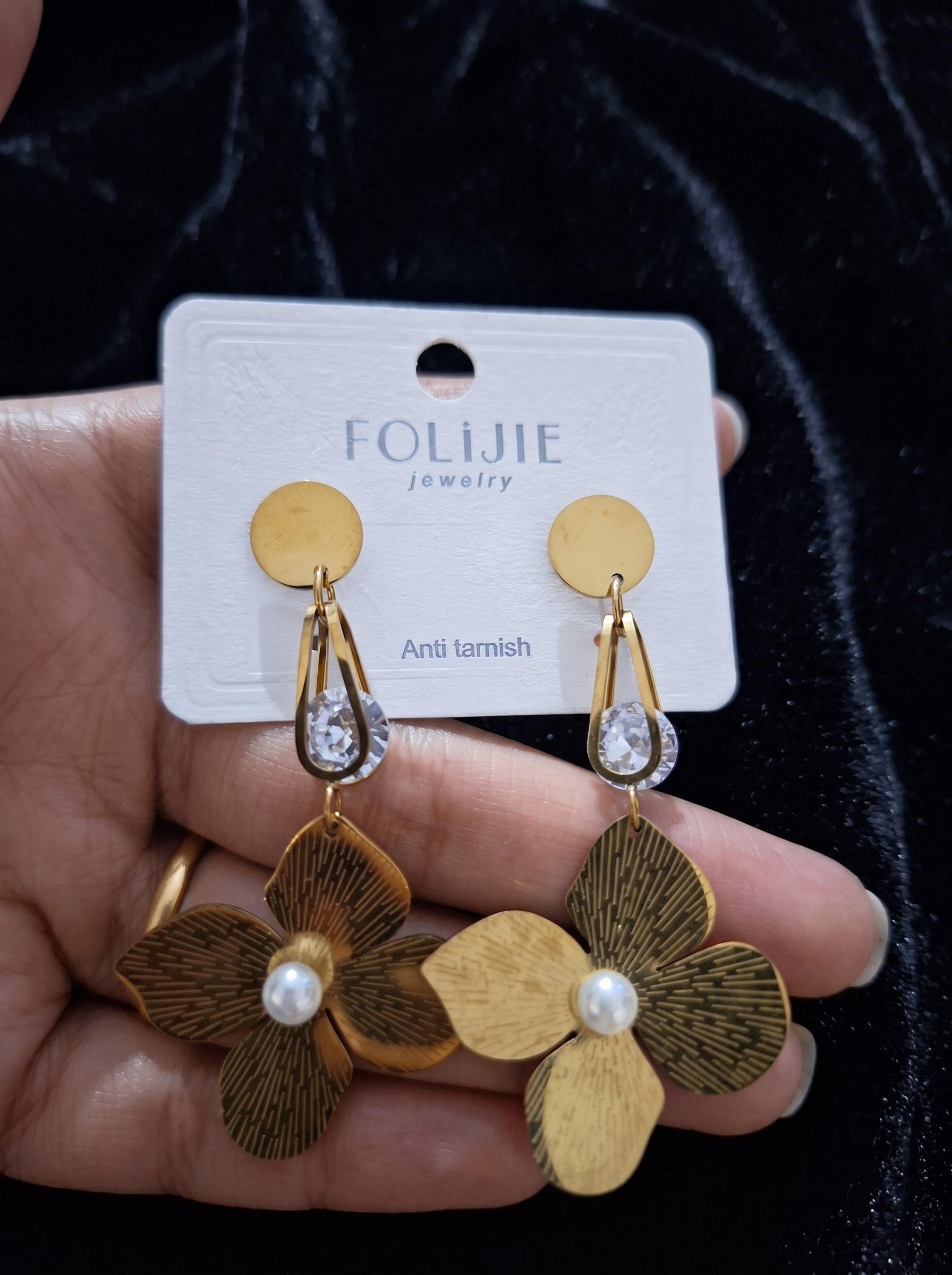 Anti tarnish earring 102