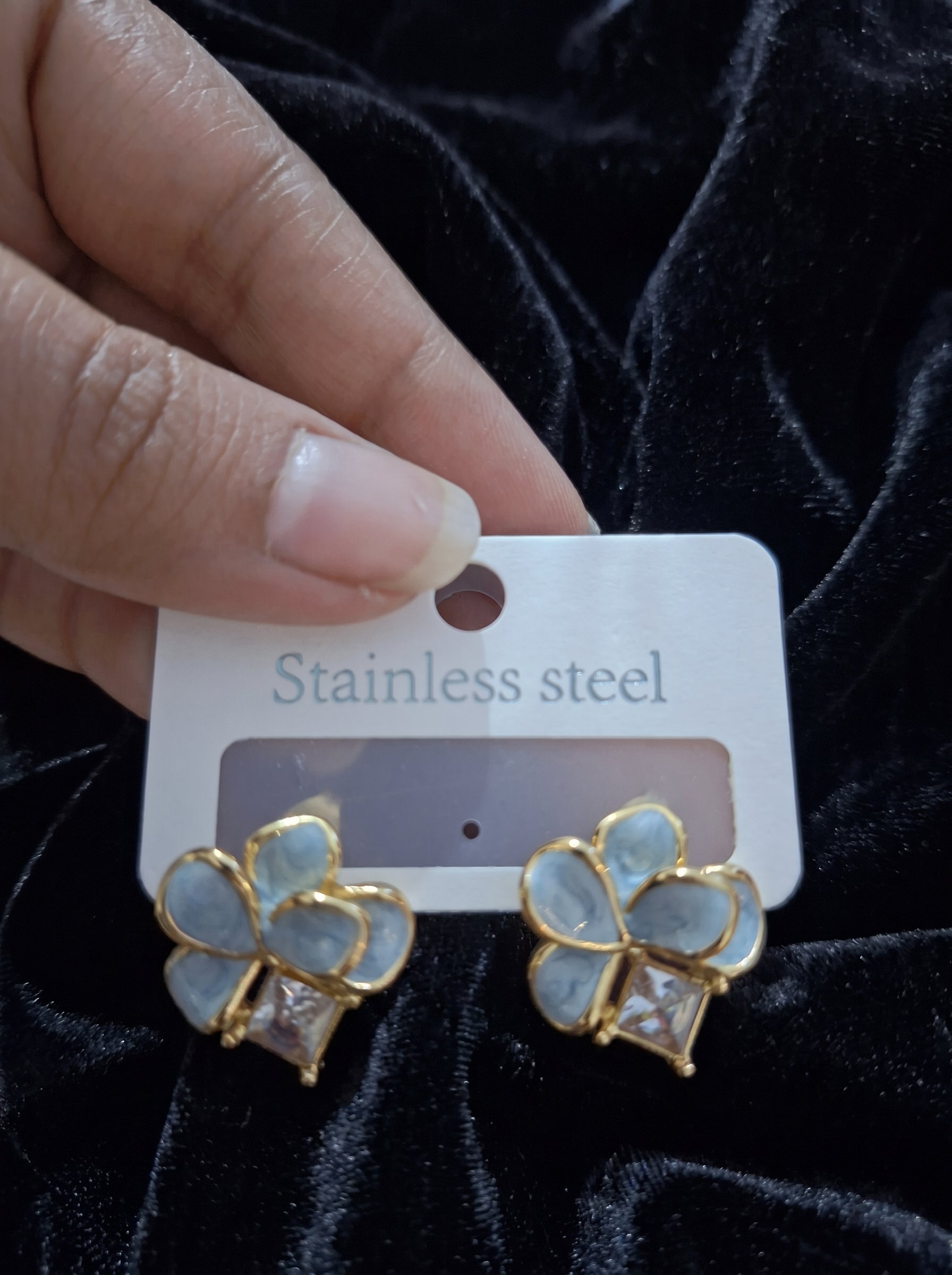 Anti tarnish earring 66