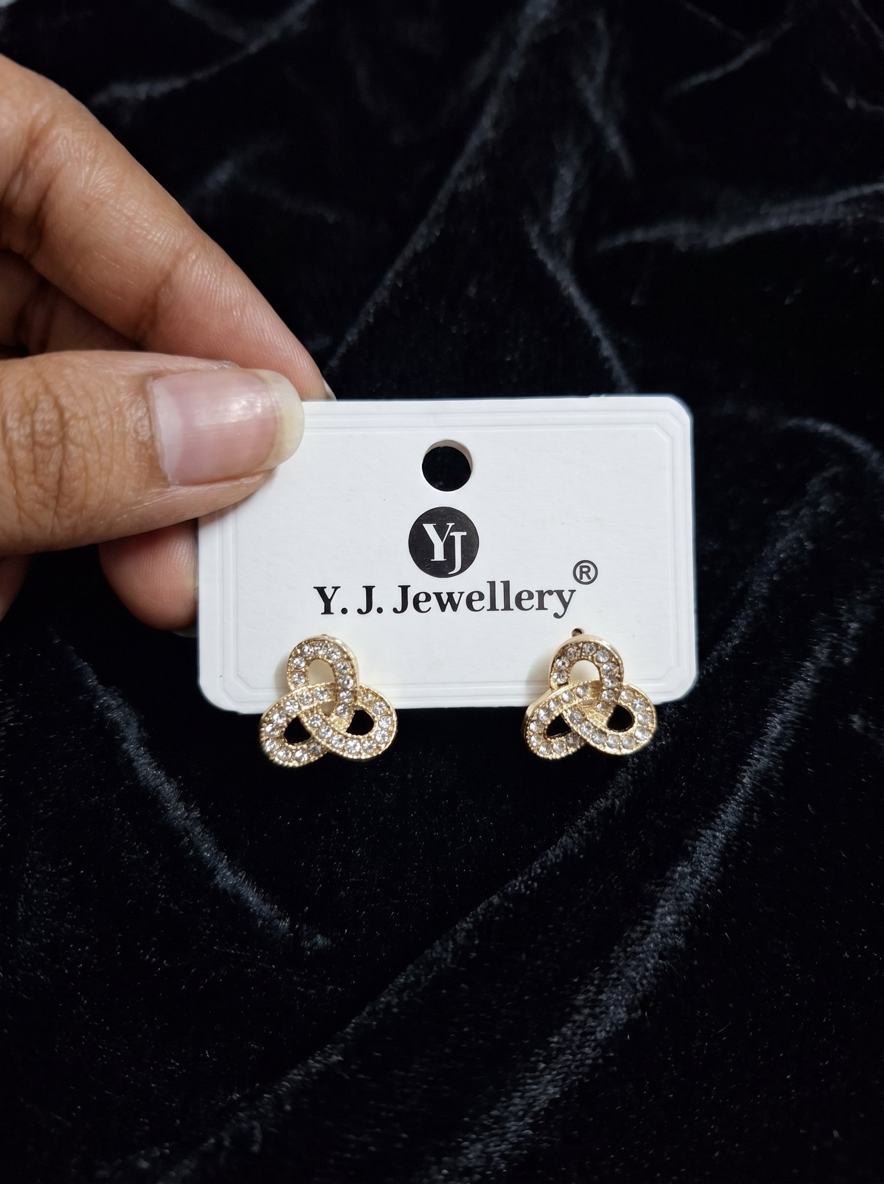 Anti tarnish earring 25